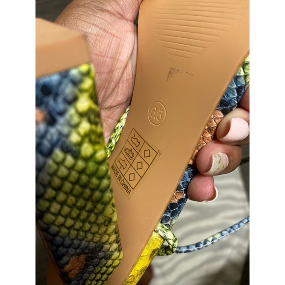 So Me | Misty | Multicolored Snake Print - Picture 4 of 5